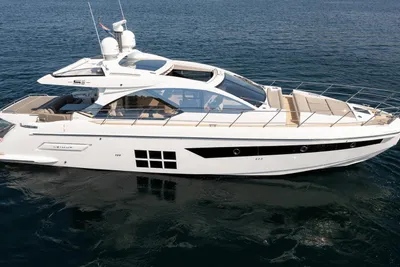Yate Azimut